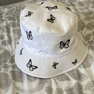 SHEIN butterfly bucket hat